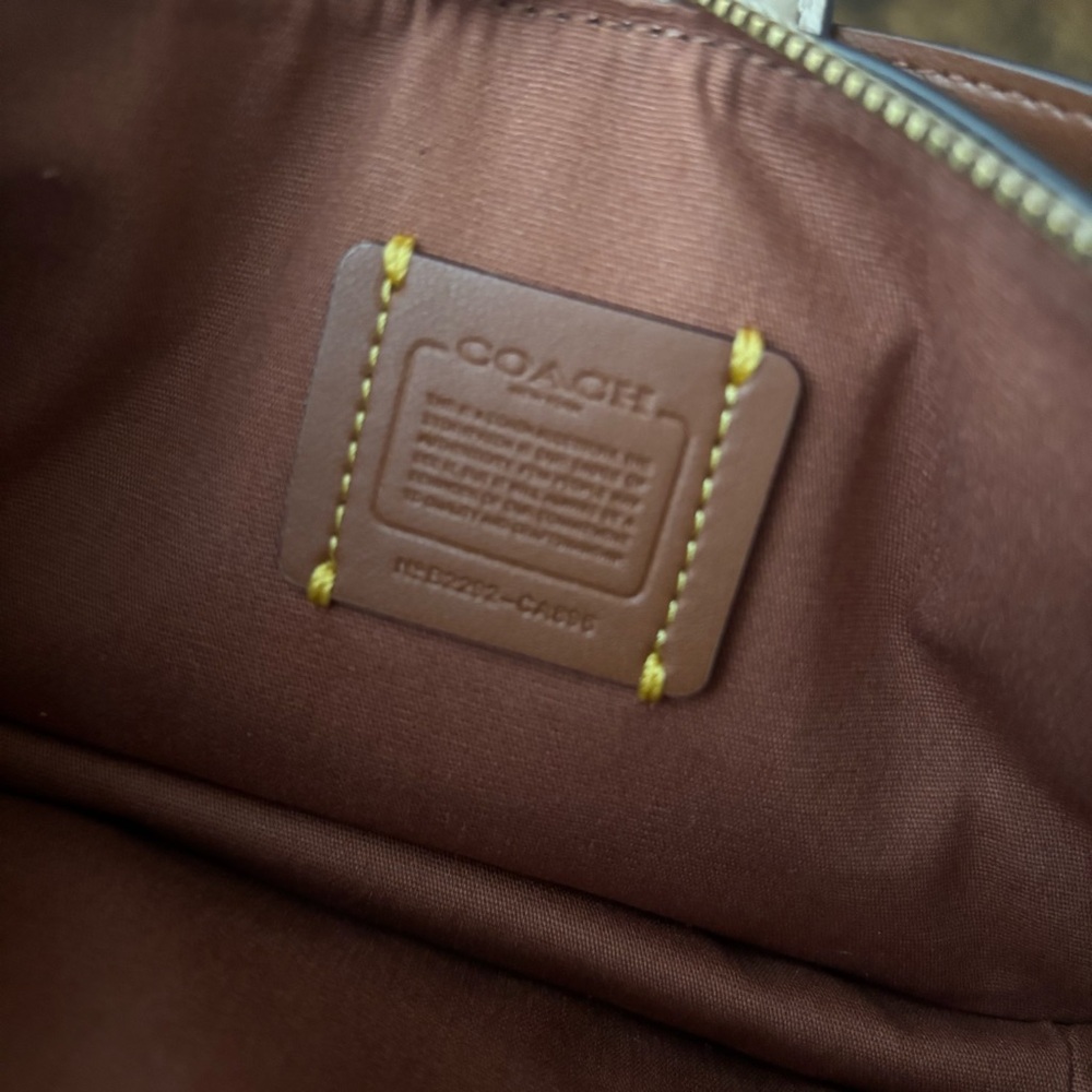 Coach Signature C Wallet on Chain Crossbody in Taupe - Picture 7 of 13